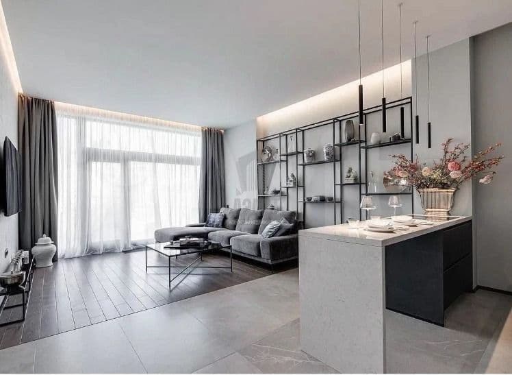 3-к. апартаменты, 150 м², 3/6 эт.